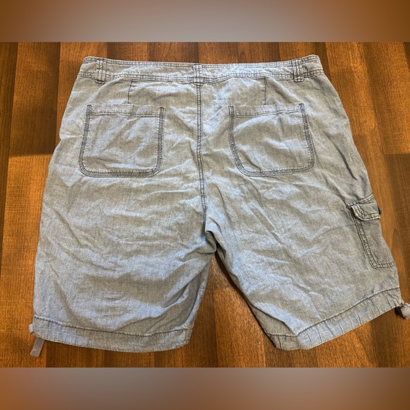 St. John's Bay Gray Cargo Shorts Relaxed Fit - Picture 8 of 10